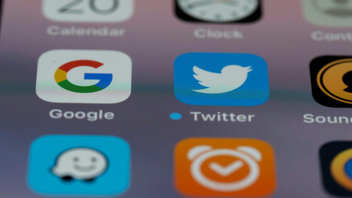 trouver username nom utilisateur medias sociaux